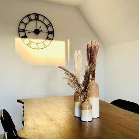 Bergblick-Apartment Istayunixi Seenaehe-Workspace-Netflix I Keine Monteure Friedrichshafen Bagian luar foto